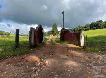 202608201838277562.jpg · Fazenda para Venda em Caldas, rural, 3 dormitórios, 2 banheiros, 3 vagas