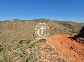 Rural en Venda de 4 quartos Bom Sucesso · Fazenda pé no Asfalto oportunidade  171 HECTARES SAO JOSE DOS CAMPOS SP