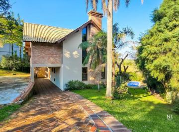 Casa · 240m² · 4 Quartos · 4 Vagas · Casa 5 dormitórios · 240 m² — Paragem dos Verdes Campos