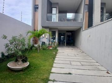 Casa · 167m² · 4 Quartos · 3 Vagas · Casa em Edson Queiroz - Fortaleza