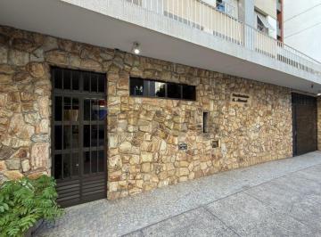 Apartamento · 92m² · 3 Quartos · 1 Vaga · Apartamento 03 quartos, sendo uma suíte, com vaga de Garagem grande na Rua Santo Antônio , próximo a