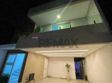 Apartamento · 205m² · 3 Quartos · 2 Vagas · "Casa duplex, 03 suítes, 02 vagas cobertas, piscina, no Luar da Barra, SE"