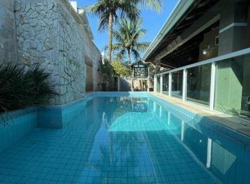 Casa · 230m² · 3 Quartos · 2 Vagas · Casa 3 quartos 1 suite com quintal e piscina em Canto do Forte -PG-SP