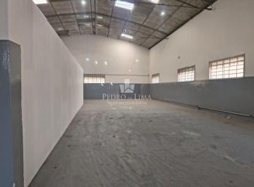 Comercial · 595m² · 4 Vagas · Imóvel comercial na Rua Ilha de Castilhos com salão térreo, salas e cozinha na Penha