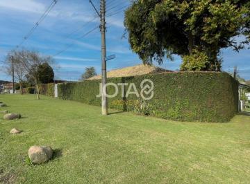 Casa · 233m² · 3 Quartos · 3 Vagas · CASA COM AMPLO TERRENO DE 570 M² NO BOA VISTA