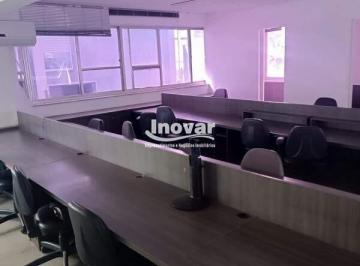 Comercial · 220m² · 2 Vagas · Excelente andar corrido mobiliado