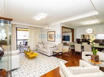Apartamento · 137m² · 3 Quartos · 2 Vagas · Apartamento de Alto Padrão com 3 Quartos e Suiíte Master para Alugar na SQN 309