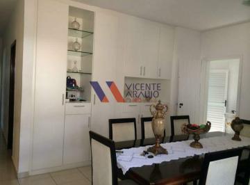 Casa · 280m² · 3 Quartos · 4 Vagas · Casa com 5 Quartos e Escritório próximo a PUC