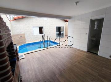 Casa · 195m² · 3 Quartos · 5 Vagas · Espaçosa Casa Térrea à Venda no Ocian com Piscina e 5 Vagas