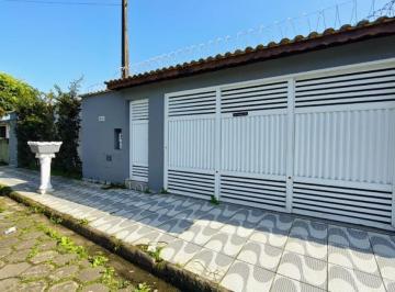 Casa · 102m² · 2 Quartos · 2 Vagas · Espaçosa Casa Térrea com piscina 2 Quartos com Piscina em Agenor de Campos, Mongaguá