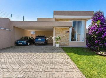 Casa · 220m² · 3 Quartos · 4 Vagas · Casa térrea com 220 m² e amplo quintal em Pinhais