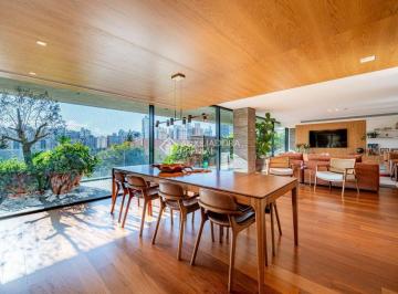 Apartamento · 317m² · 3 Quartos · 4 Vagas · Sofisticação com design assinado por Isay Weinfeld em Apartamento Mobiliado de 317m² no Bairro Petró