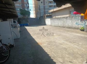 Terreno · 300m² · 1 Quarto · 2 Vagas · Oportunidade - Terreno Residencial com Edícula - Jardim América - 300m².