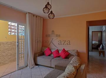 Casa · 130m² · 2 Quartos · 2 Vagas · Casa - Jardim Souto - 2 Dormitórios - 90m².