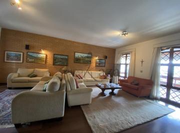 Casa · 736m² · 6 Quartos · 6 Vagas · Casa Padrão em São José dos Campos
