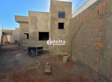 Casa · 142m² · 3 Quartos · 2 Vagas · Casa com 3 quartos sendo sendo 1 suíte disponível para venda no bairro Jardim Europa, Uberlândia-MG