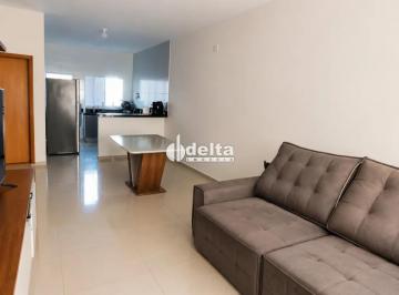 Casa · 150m² · 2 Quartos · 2 Vagas · Casa residencial com 2 quartos sendo 1 suíte disponível para venda no bairro Novo Mundo em Uberlândi