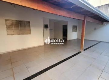 Casa · 300m² · 5 Quartos · 2 Vagas · Casa residencial com 5 quartos disponível para venda no bairro Marta Helena em Uberlândia-MG