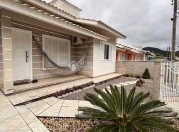 Casa · 96m² · 2 Quartos · Casa com Piscina e Área Gourmet à Venda em São Sebastião ? Palhoça