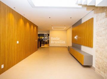 Casa · 210m² · 5 Quartos · 2 Vagas · Casa de alto padrão à venda na QE 56 do Guará II | 3 suítes e pé-direito duplo