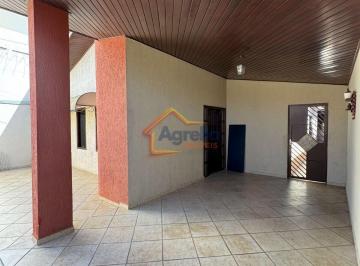 Casa · 180m² · 3 Quartos · 2 Vagas · LAZER COMPLETO, SUÍTE COM HIDROMASSAGEM E CONFORTO