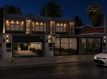 Casa · 97m² · 3 Quartos · 2 Vagas · Sobrado em construção no Glória