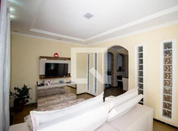 Casa · 200m² · 2 Quartos · 2 Vagas · Casa para Aluguel - Tropical, 2 Quartos, 200 m2 - Contagem