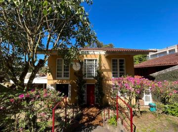 263834.jpg · Casa triplex para locação com 3 quartos sendo 1 suíte, 391 m² no Alto  Teresópolis/RJ.