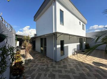 Imagem 1 · Casa para venda em Centro, Sarzedo