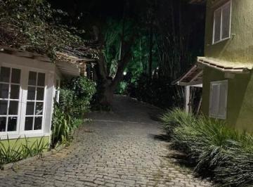 Imagem 1 · Casa para venda em Ferradura, Armação dos Búzios