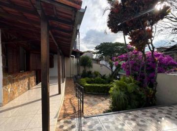 Imagem 1 · Casa para venda em Barreiro, Belo Horizonte