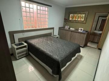 Imagem 1 · Casa para venda em Centro, Sarzedo