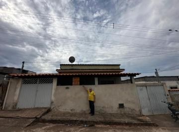 Imagem 1 · Casa para venda em Centro, Nepomuceno