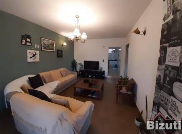 139ad518a8c29a1f9db2b7c04bdb78fa87bb2008 · Ótima casa a Venda no Jd. Pacaembú -318 m² por R$ 850.000 - Jardim Pacaembu - Jundiaí/SP