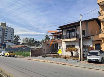 f2e17325e572a2ccab2eec57cc609598123b328a · Casa com 3 dormitórios para alugar, 600 m² por R$ 16.025/mês - Centro - Palhoça/SC