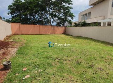 7f934d5f671365cc739d8bf09ae90f6a5c638b1d · Lote Jardim Olhos D´Água - Condomínio Buganvile - 517 m² -