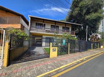 26b2759944a91aae1dee6f6375071e816f9def03 · Casa com 3 dormitórios para alugar, 292 m² por R$ 5.500/mês - Centro - Penha/SC