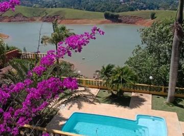 Casa · 200m² · 3 Quartos · 5 Vagas · Casa na represa em Igaratá
