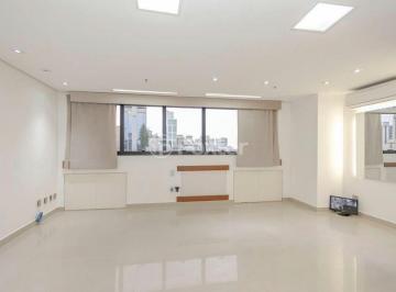 WhatsApp_Image_2026-08-19_at_20.39.02_(8).jpeg · Sala / Conjunto Comercial, 120 m², em Rio Branco