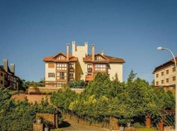 edbca6f668c3251f639a2ab70bb43602eb1a6eb6 · Apartamento à Venda em Gramado!