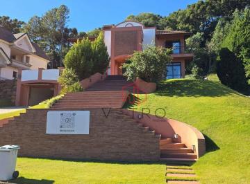 9620e4cd090d0848e365d2f3574a9c4e14258321 · Mansão à Venda em Gramado!
