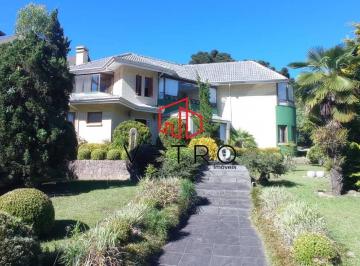 3d905ac8108c59bc08d4d1fc8654a92dfcaad868 · Casa à venda em Canela!