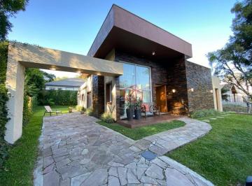 b700f387aa5934546413d0e5185ac1190784454b · Casa à Venda em Gramado, Mobiliada!