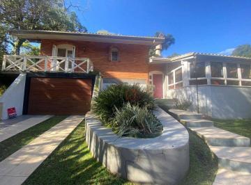 fbe14a5f313fa3589dc372beb1f94866ec9bd75c · Casa à Venda em Gramado, no bairro Ipê Amarelo!