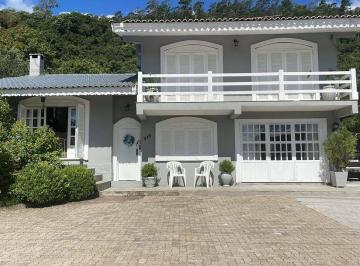 0256dc4d8759e2aa10000ee4e47ef78659f10369 · Casa à Venda em Gramado!