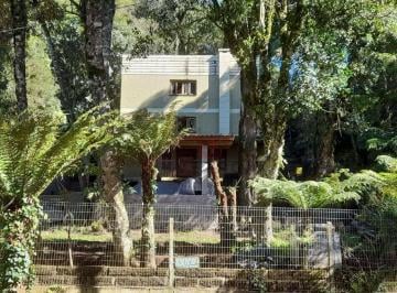 fcb7f31c1a22e1d8690e7c831371516a6831f555 · Casa à Venda em Canela!