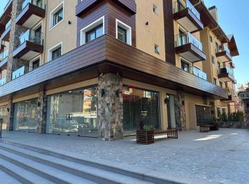 3b9512416962a422adb620cbcb5183a61ac8d39e · Sala Comercial à Venda no Centro de Canela!