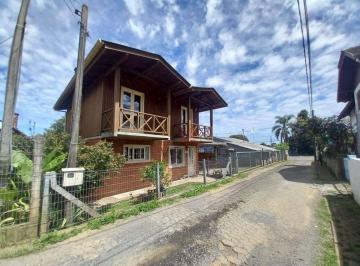 92ca5ab1f4b623aba7b919bc0692395d406778a7 · Casa à Venda em Canela, no Centro!