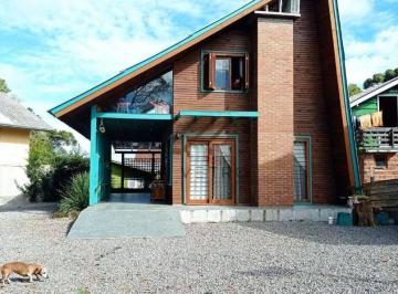 de47ef18c3d55b97fbd75d885309938fb262e4e9 · Casa à Venda em Canela!