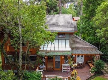 423f043fc5578ddf865c4049c6437e2492ce8bc5 · Mansão à Venda em Gramado!